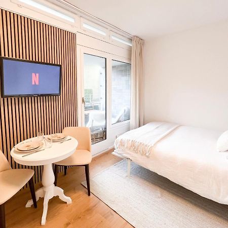 Bright Tiny Studio - Shared Pool & Sauna - Free Parking - Air Condition Muralto 외부 사진