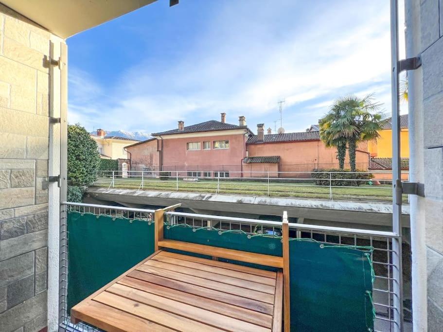 Bright Tiny Studio - Shared Pool & Sauna - Free Parking - Air Condition Muralto 외부 사진