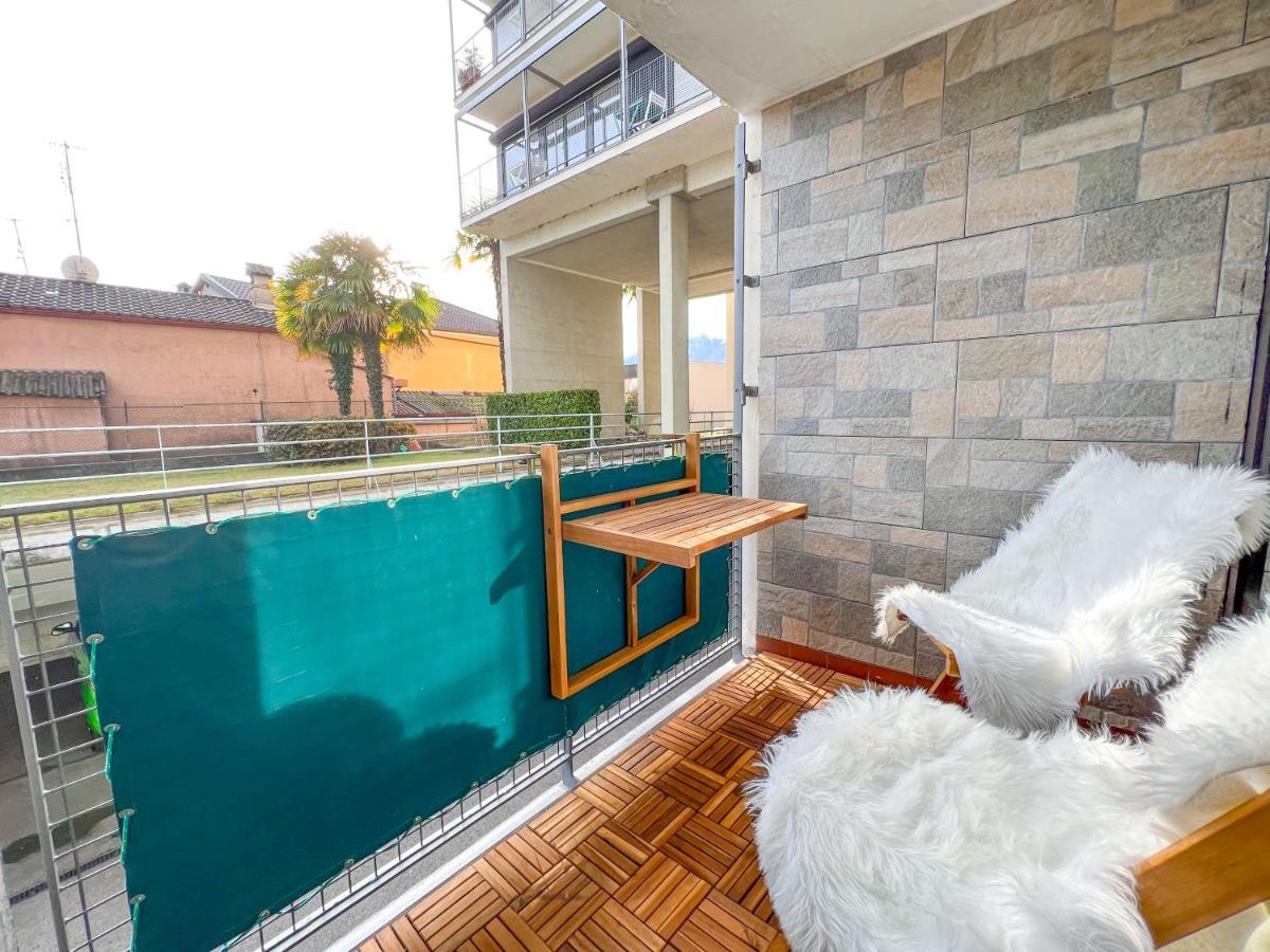 Bright Tiny Studio - Shared Pool & Sauna - Free Parking - Air Condition Muralto 외부 사진